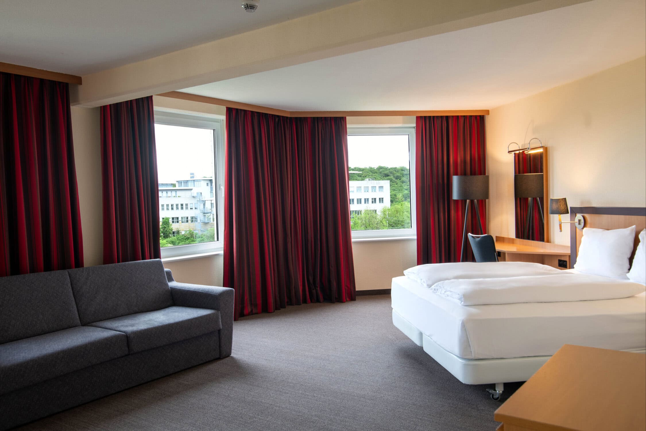 SLEEPBEEONE AIRPORTHOTEL FRANKFURT 4 scaled