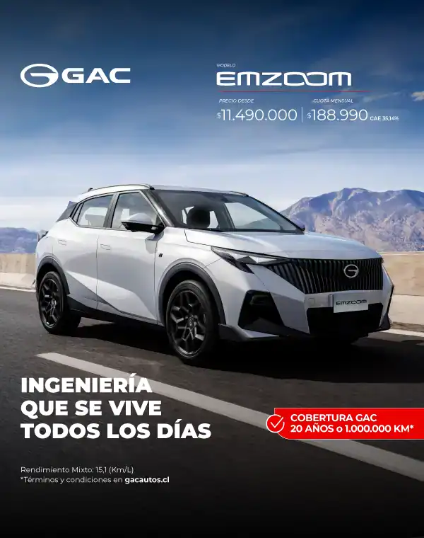 Vehículo GAC EMZAM 2024 en exhibición en paisaje montañoso.