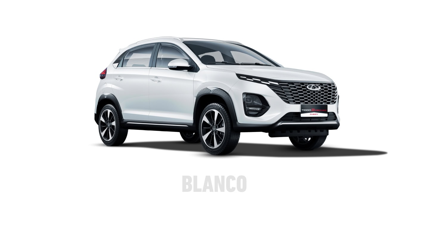 Crossover blanco en exhibición en Salfa Sur Automotriz.