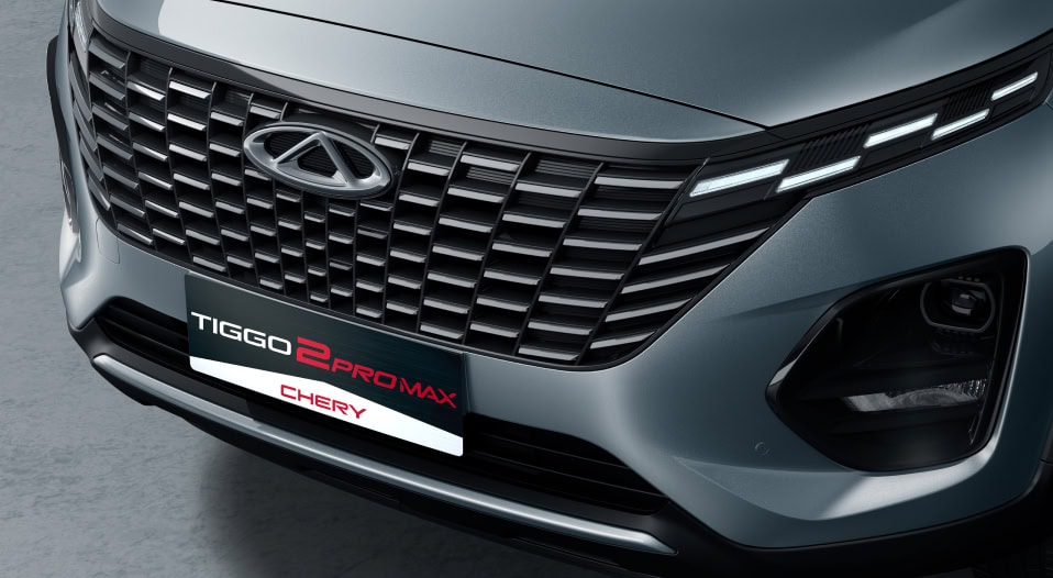 Frontal del vehículo Hyundai Tiggo 2 Pro Max en color gris.