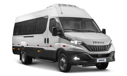 Furgón de transporte de pasajeros de Salfa Sur Automotriz.