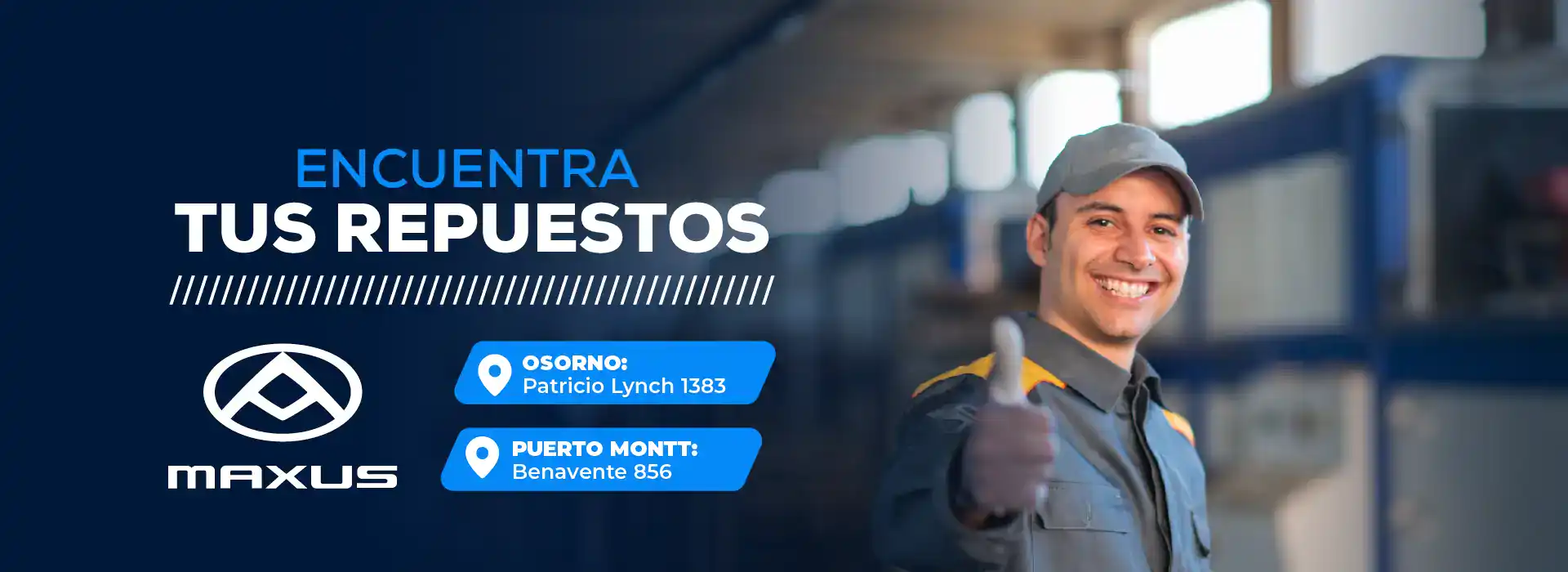 Repartidor en taller automotriz con sonrisa y pulgar arriba.