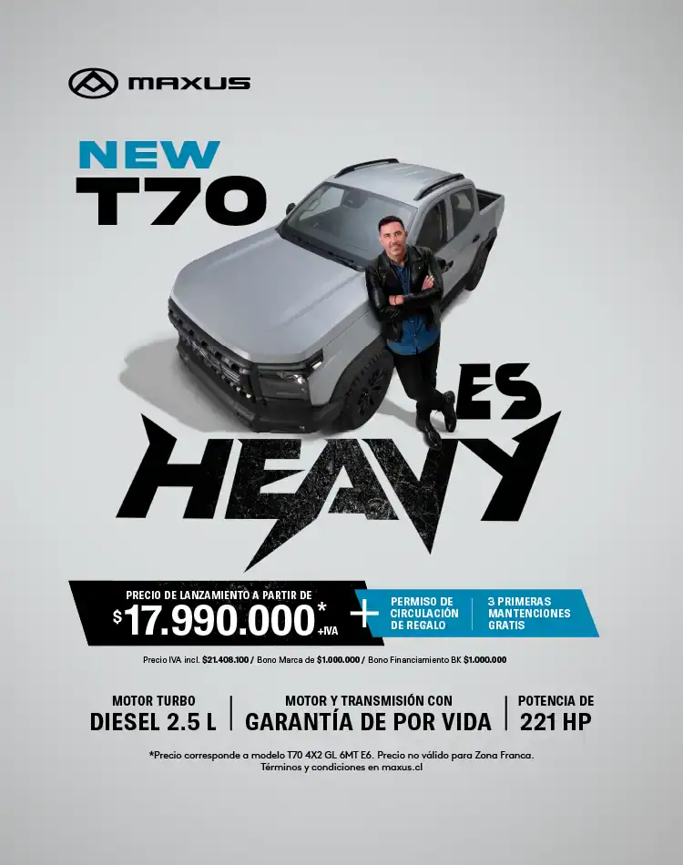 Camioneta Maxus T70 nueva en exhibición con hombre al lado.