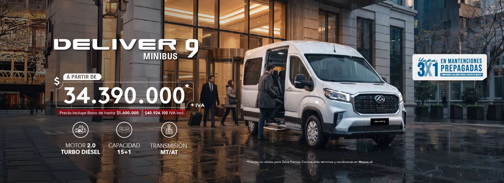 Furgón Delivery 9 Minibús en exhibición en la ciudad.