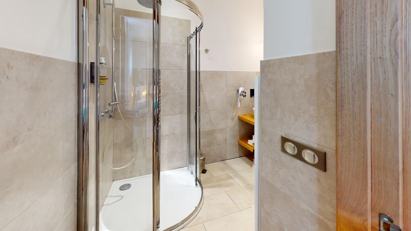 Apatia - Chambre Salle d'eau • Villa Harriet ©