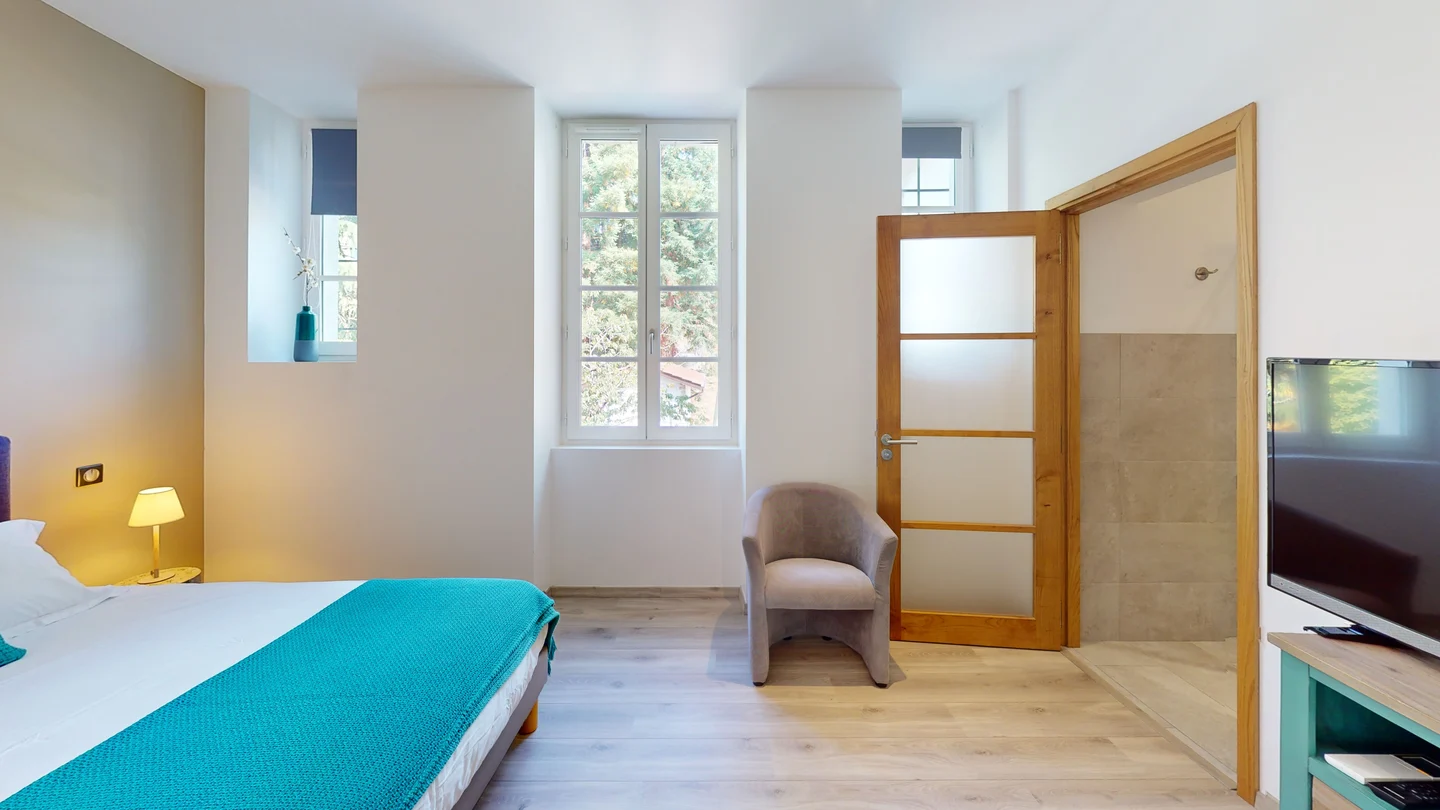 Apatia - Chambre Vue 1 • Villa Harriet ©