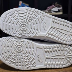 Jordan 1 Retro Low Golf Triple White B16 - Image 2