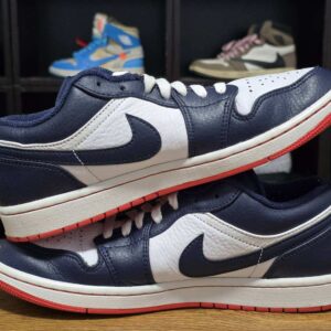 ⁦Jordan 1 Low Obsidian Ember Glow B20⁩ - الصورة ⁦3⁩