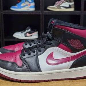 Jordan 1 Mid Bred Toe B29