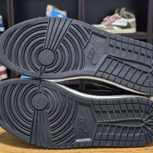 Jordan 1 Retro B34：圖片 2