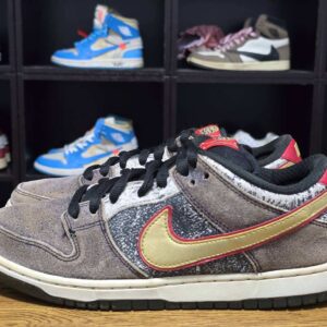 Nike SB Dunk Low Beijing Metallic Gold C3