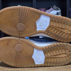 ⁦Nike SB Dunk Low Rivals Pack C5 (new)⁩ - الصورة ⁦2⁩