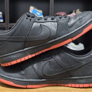 Nike SB Dunk Low Black Pigeon C13 (new) - Image 3