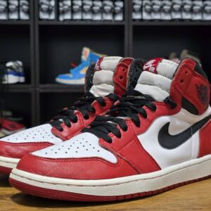 Retro Chicago Jordan 1 (2015) C15 (New) - Image 4