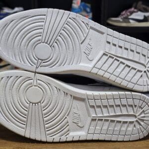 Jordan 1 Retro Yin Yang White E3 - Gambar 2