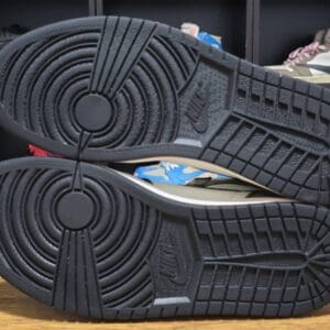 Stylish Jordan 1 Retro High Dark Mocha E5 - Image 2