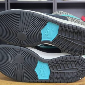 Nike SB Dunk Low atmos Elephant F18 - Image 2