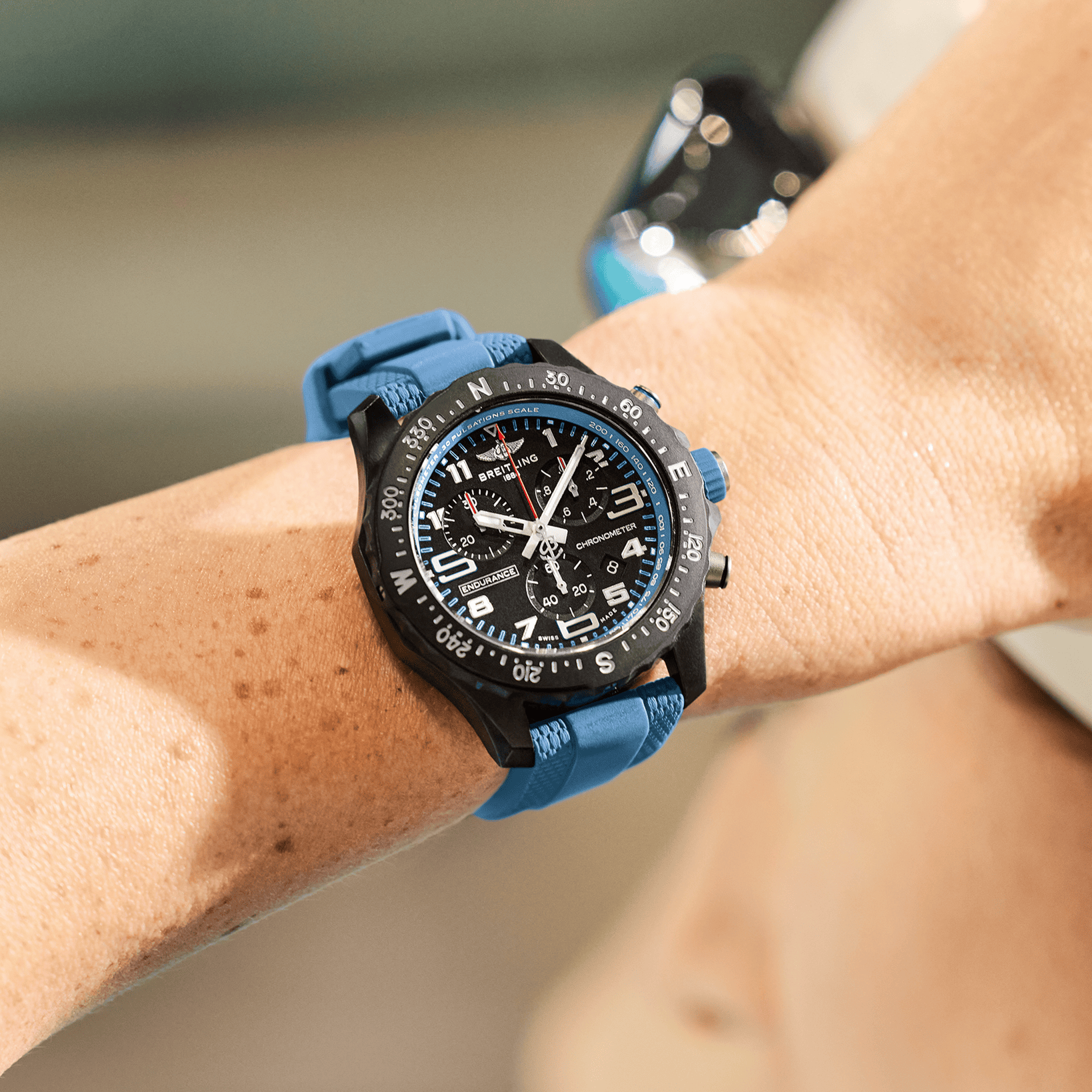 Uhren: Breitling Professional Endurance Pro SuperQuartz 44mm schwarz aus Breitlight von Breitling