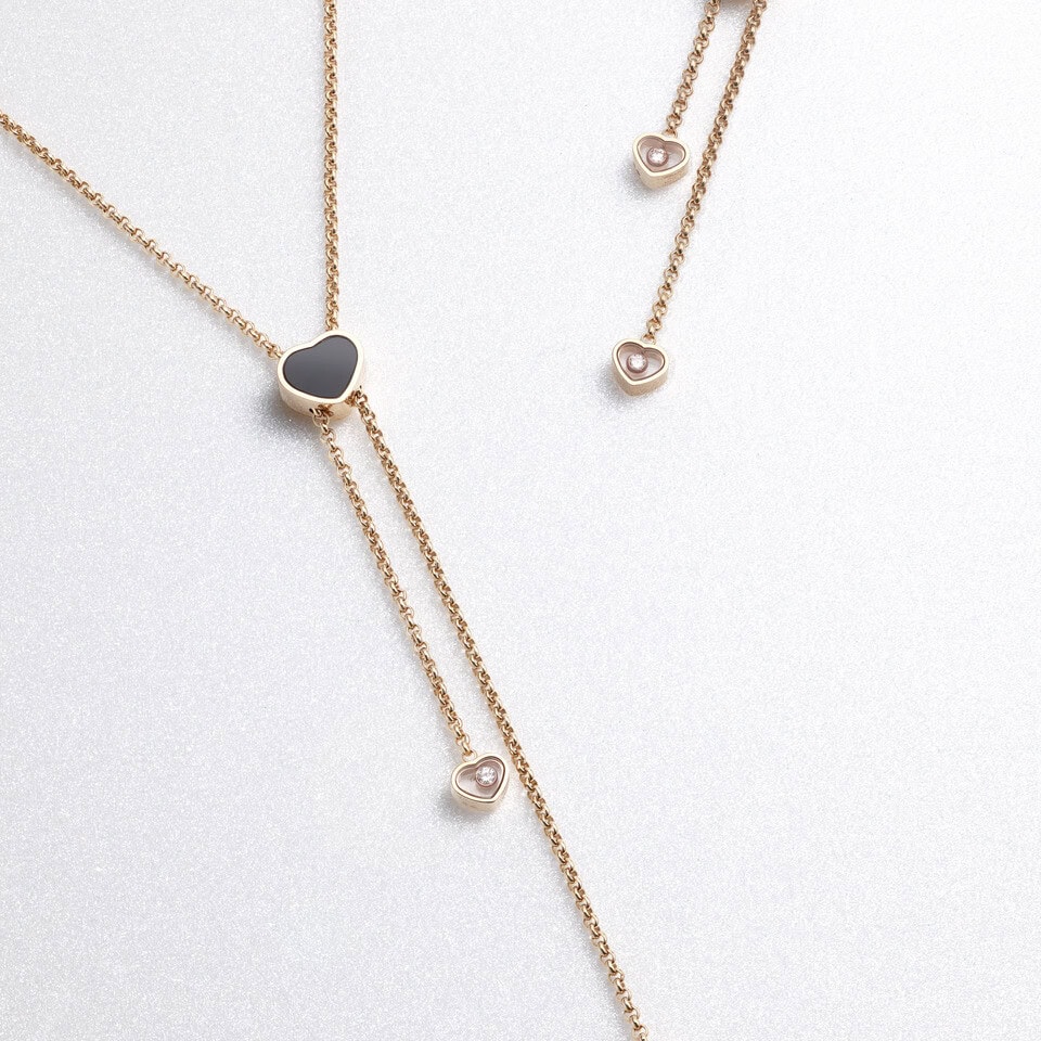 Schmuck: Chopard Happy Hearts Collier aus Roségold 66cm mit Diamant Onyx aus 750 Roségold von CHOPARD