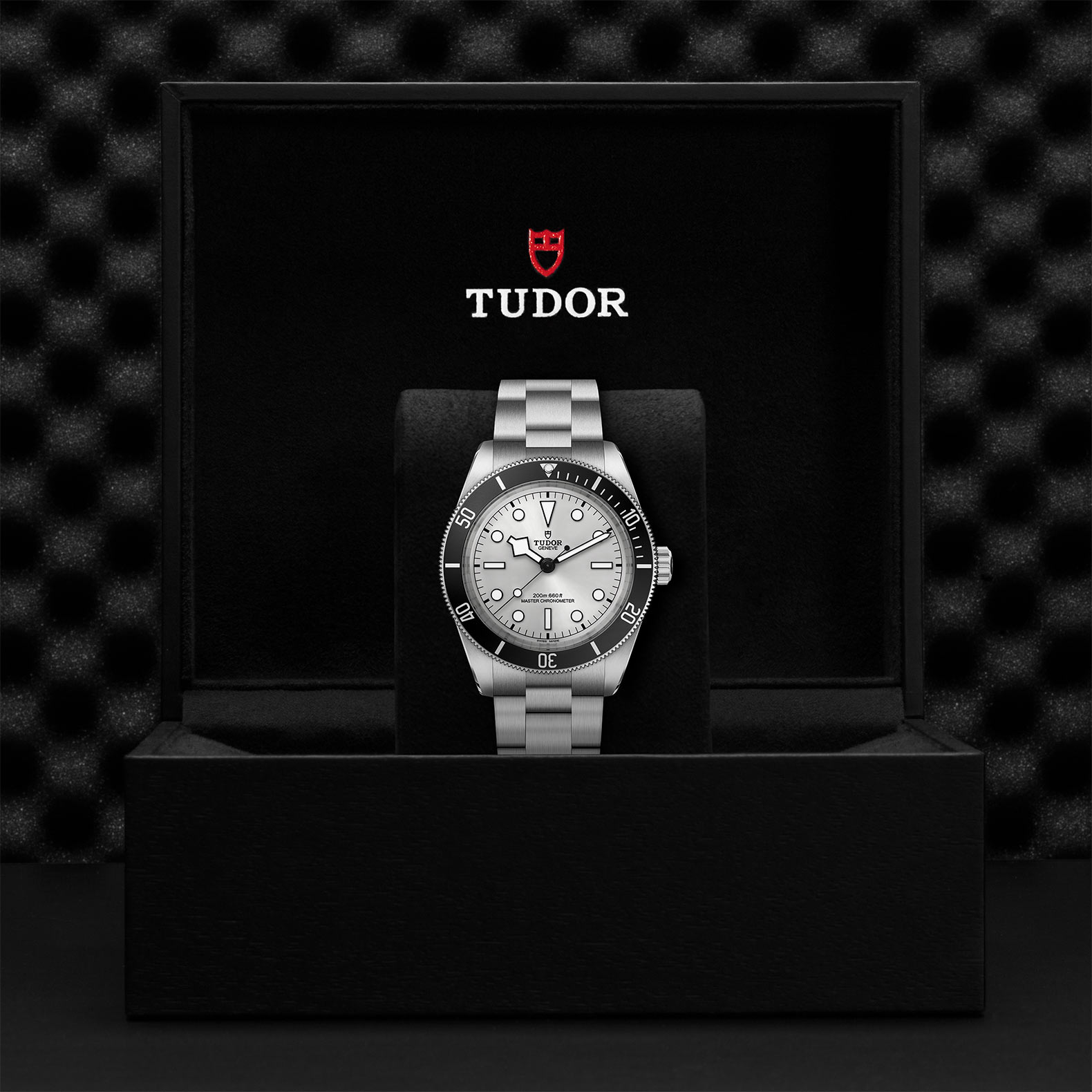 TUDOR Black Bay 68 in Edelstahl (M7943A1A0NU-0002) Uhr bei Juwelier-Eckstein