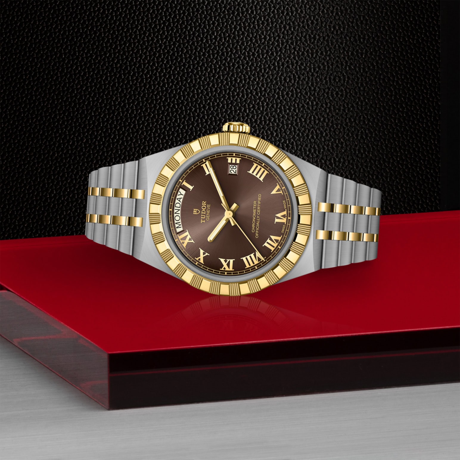 TUDOR Royal in Edelstahl und Gold (M2840D1A3-0001) Uhr bei Juwelier-Eckstein