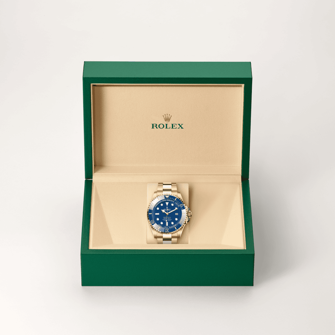 Rolex Rolex Deepsea mit Oyster-Band (dreireihig), massive Elemente (M136668LB-0001) – Juwelier Eckstein Saarbrücken