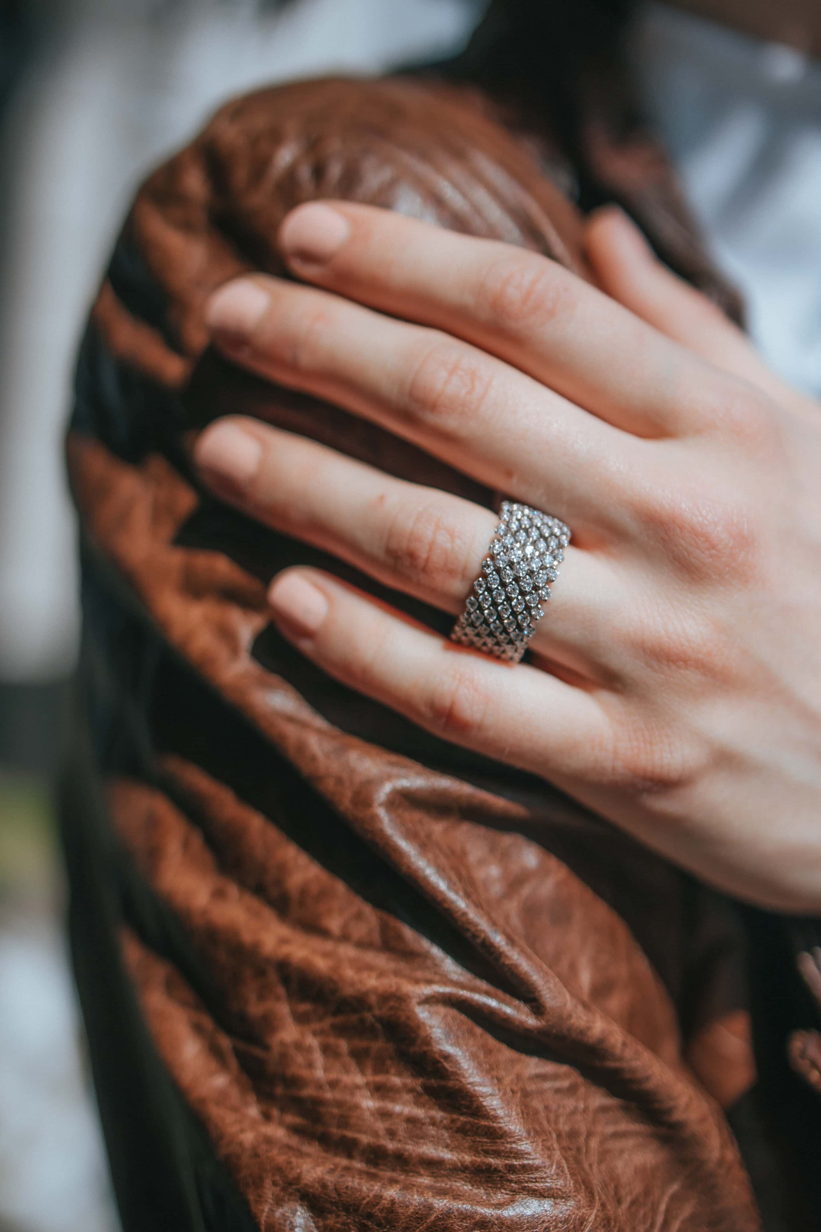 Schmuck: Ring Multisize Weißgold/Diamanten (Kopie) aus 750 Weißgold von Serafino Consoli