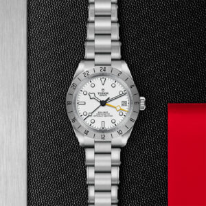 TUDOR Black Bay Pro in Edelstahl (M79470-0004) Uhr bei Juwelier Leo Link