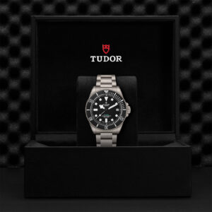 TUDOR Pelagos Ultra in Titan (M2543C1A7NU-0001) Uhr bei Juwelier Leo Link