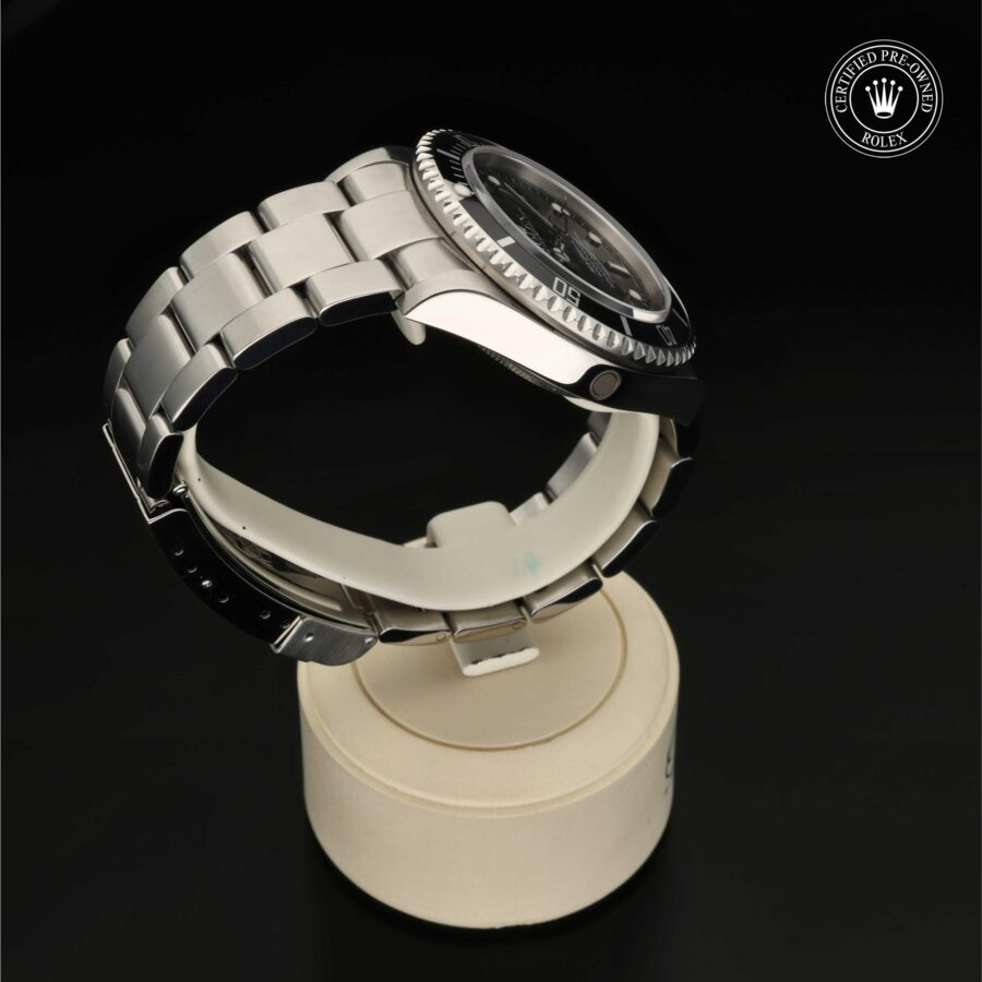 Sea-Dweller aus Edelstahl Oystersteel von Rolex Certified Pre-Owned