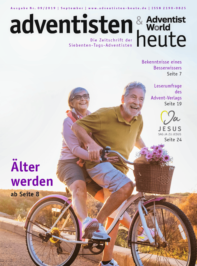 Älter werden, Senioren, Fahrradfahren, Glück, Lebensfreude, Gemeinschaft, Gesundheit, Alter, Freizeit, positive Stimmung.