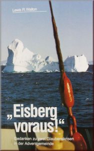 Schwimmbad in der Arktis mit Eisbergen und Schiff, liegt im Zusammenhang mit dem Buch „Eisberg voraus!“ von Lewis R. Walton, thematisiert Glaubenskrisen und religiöse Herausforderungen in der adventistischen Gemeinschaft.