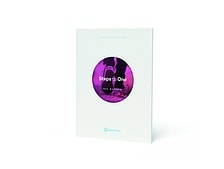 Kreatives Magazin „Steps to One“ von Advent-Verlag mit inspirierendem Design und motivierenden Inhalten für persönliches Wachstum und Selbstentwicklung.