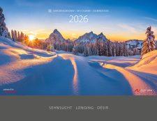 Schweizer Winterlandschaft mit verschneiten Bergen und Sonnenaufgang, Kalenderschriftzug für 2026, ideal für Advent-Verlag Kalender.