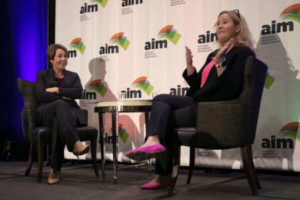 Healey Offers Sympathetic Ear In Business Address