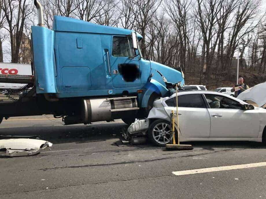 Mechanical Failure Truck Accident Lawyer 2