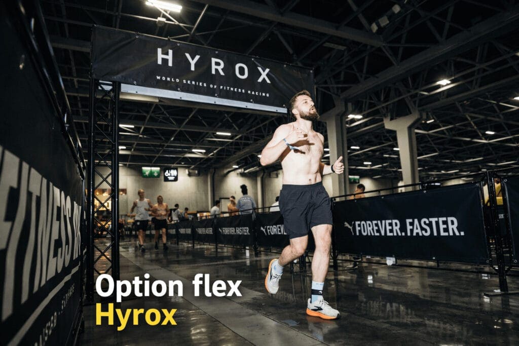 option flex hyrox lors d'une course officielle
