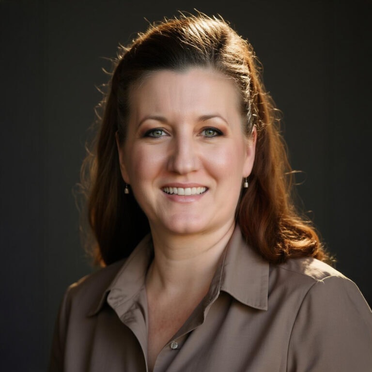 Dr. Anna Jurik, DC, MS, RD, LDN