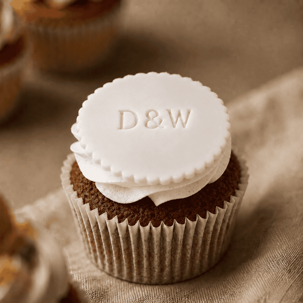 Bruiloft cupcake met initalen (tekst)