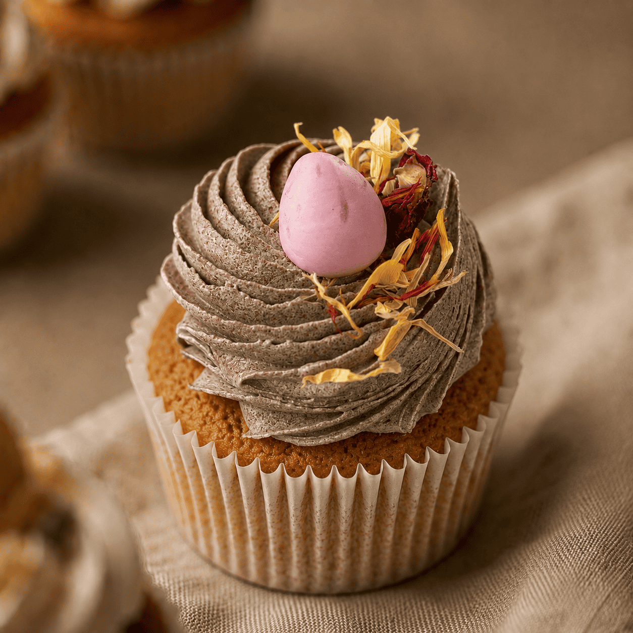 VG cupcake Pasen groot met paasei
