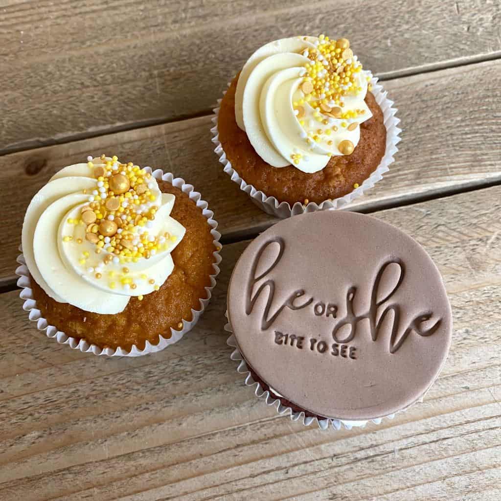 cupcake-gender-reveal-spinkels-goud-geel-1