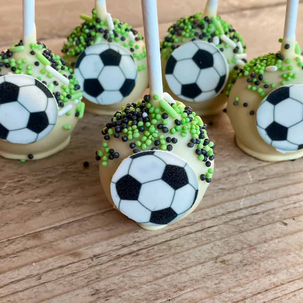 Voetbal cakepop