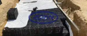 Модульный резервуар, частично обёрнутый защитным геотекстилем