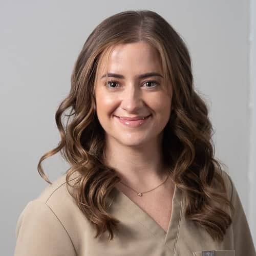 Sophie Thomas, aesthetics practitioner at Ashgrove Health Clinic in Higham Ferrers, delivering skin-focused cosmetic treatments.