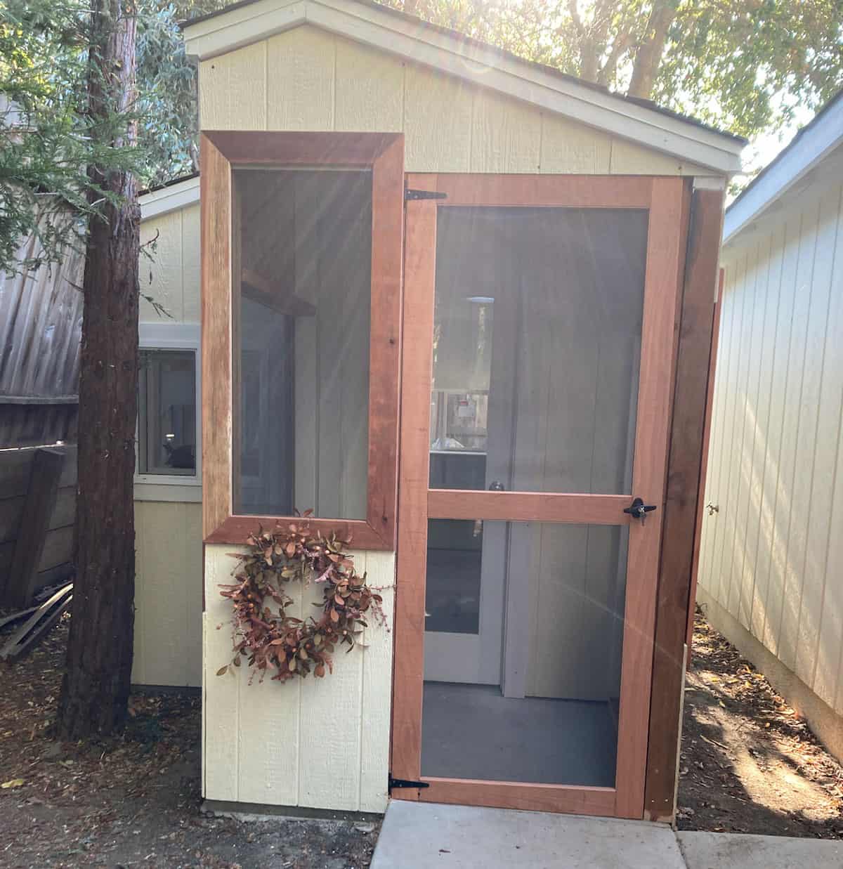 Cedar texture siding