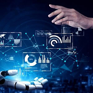 Roboterhand und Mensch interagieren mit digitalen Sicherheitsdaten.