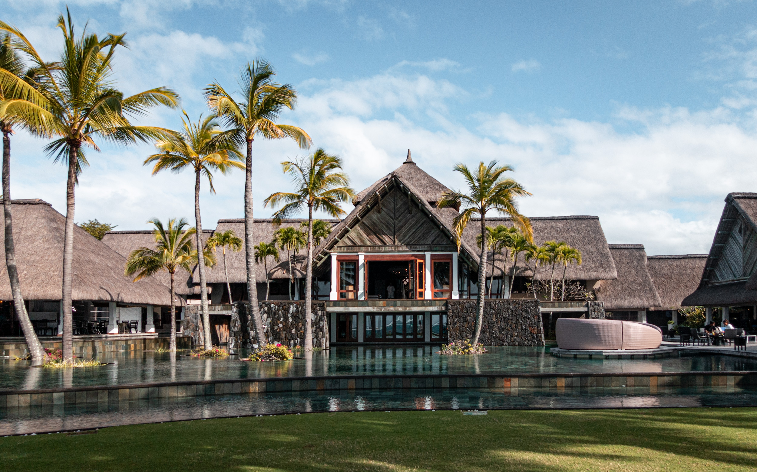 Mauritius Honeymoon Guide: Where to Stay, Top 3 Beaches and Best Things to Do
