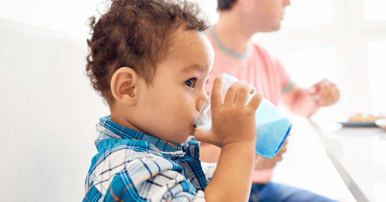 babies start drinking cow's milk