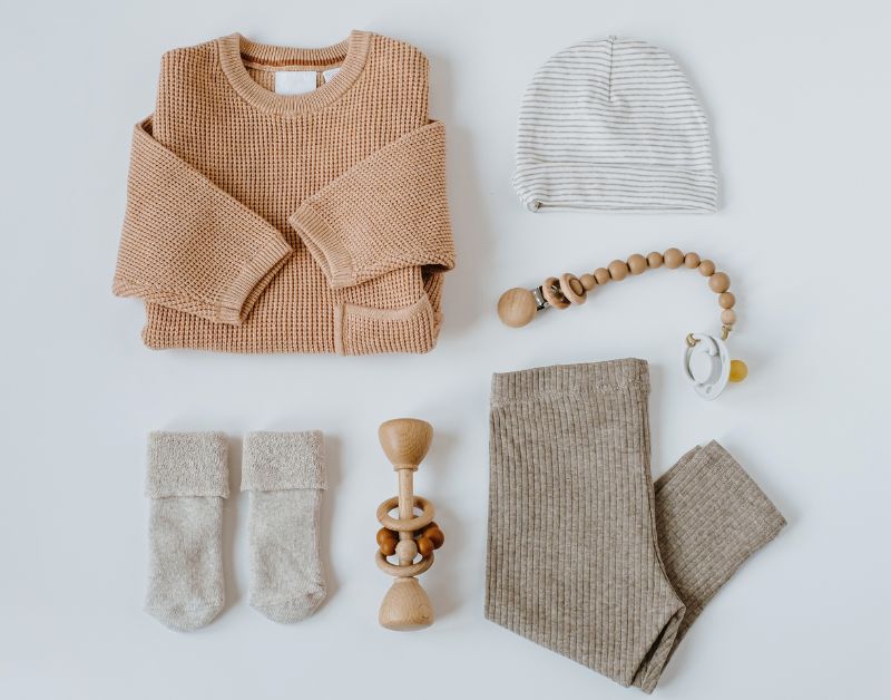 how to fold baby clothes
