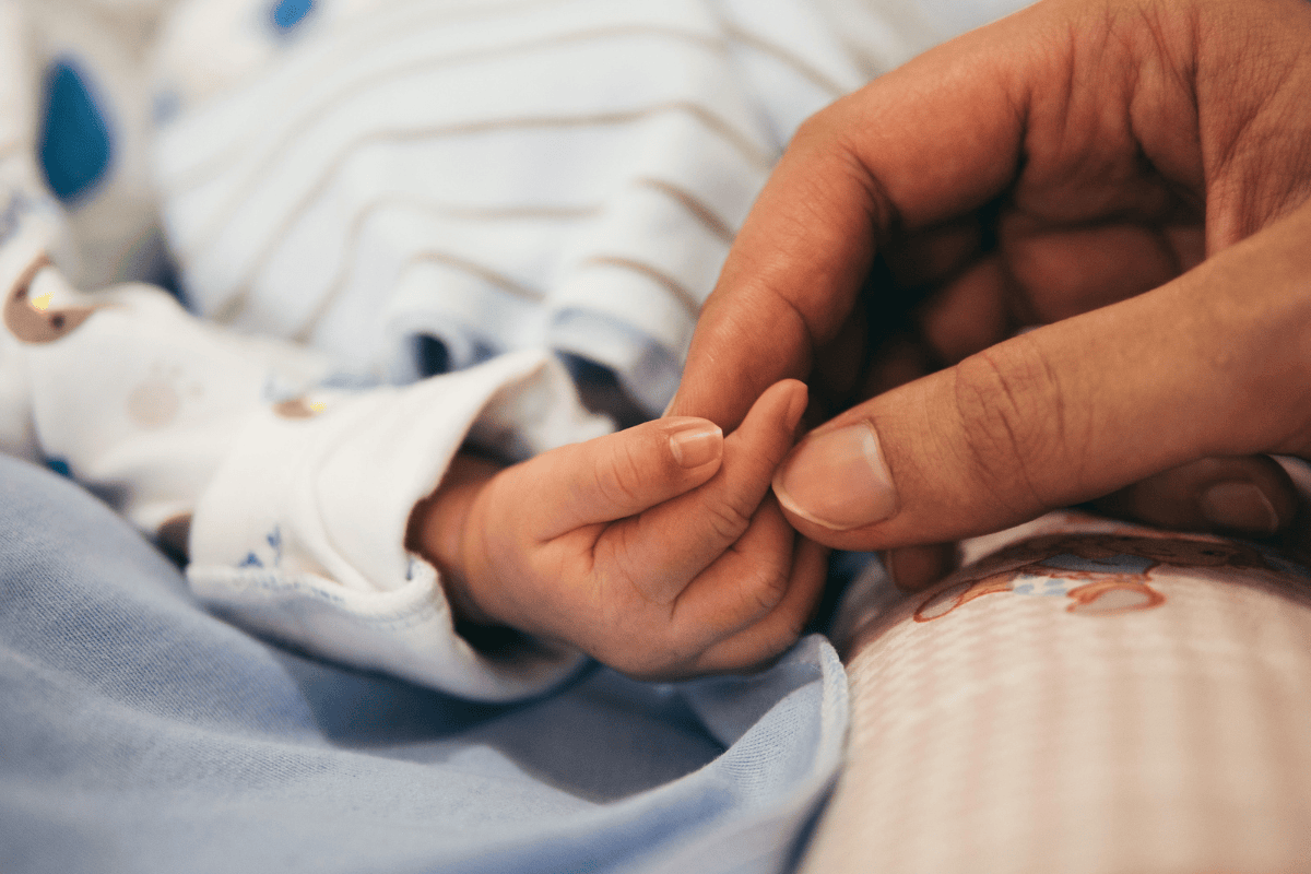 How Long Does a Baby Wear Newborn Clothes